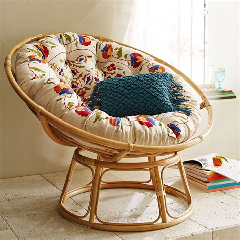 This cushion is reversible and allows you to alternate between sides for long use. . Papasan chair cushion